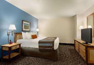 Wingate | Greenwood Village