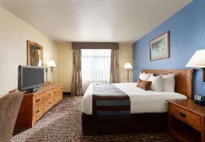 Wingate | Greenwood Village