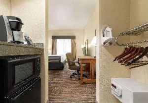 Wingate | Greenwood Village