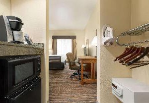 Wingate | Greenwood Village