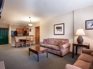 Zephyr Mountain Lodge Furnishings | Winter Park