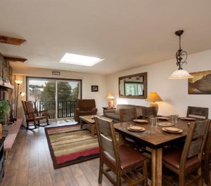 Zephyr Mountain Lodge Park 