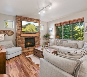 Trailhead Lodge 