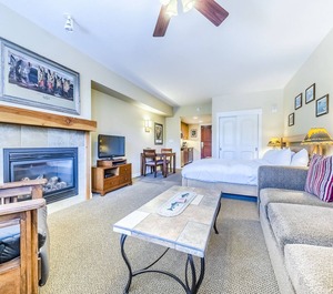 Zephyr Mountain Lodge Park 