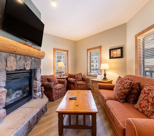Arapahoe Lodge 