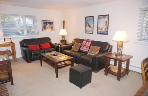 Aspen Apartment | 100 Dean St E #2B (203060-4277) Condo