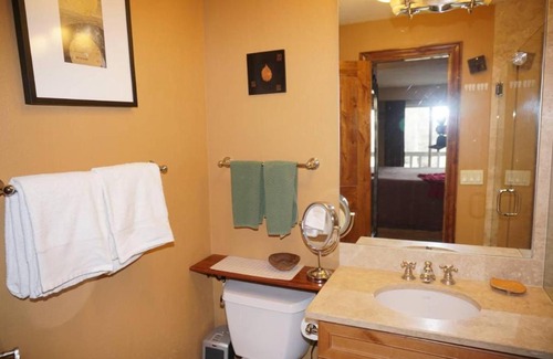 Aspen Apartment | 100 Dean St E #2B (203060-4277) Condo