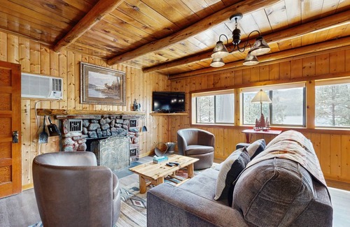 Bayfield Cabin | 101 m² Cabin ∙ 2 bedrooms ∙ 6 guests