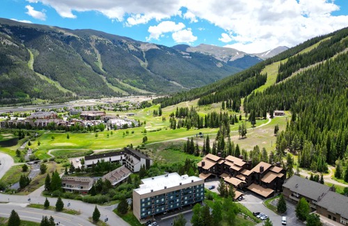 Copper Mountain Village Condo | 102 m² Condo ∙ 2 bedrooms ∙ 8 guests