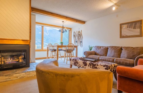 Copper Mountain Village Condo | 102 m² Condo ∙ 2 bedrooms ∙ 8 guests