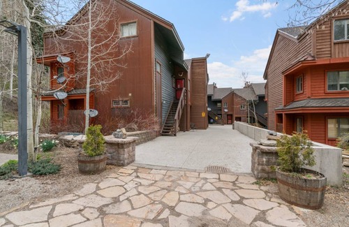 Purgatory House | 105 m² House ∙ 2 bedrooms ∙ 6 guests