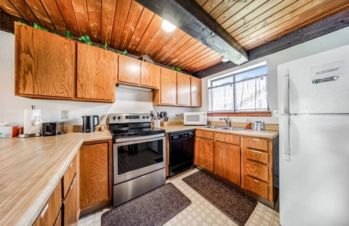 Fraser Condo | 107 m² Condo ∙ 2 bedrooms ∙ 8 guests