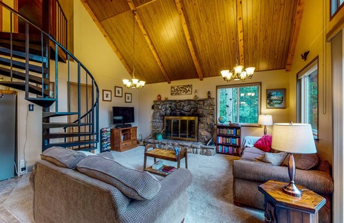 Bailey Cabin | 109 m² Cabin ∙ 3 bedrooms ∙ 6 guests