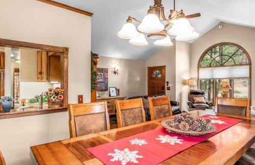 Carriage Hills House | 111 m² House ∙ 4 bedrooms ∙ 10 guests
