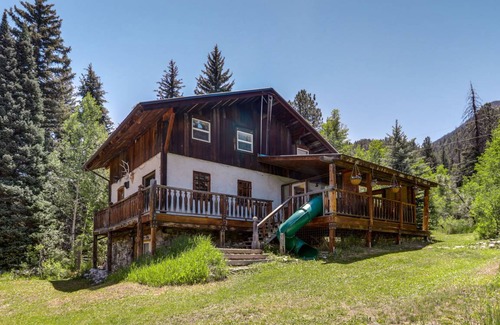 Carbondale House | 111 m² House ∙ 4 bedrooms ∙ 8 guests