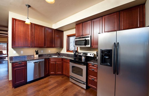 Historic Downtown Durango Condo | 112 m² Condo ∙ 2 bedrooms ∙ 6 guests