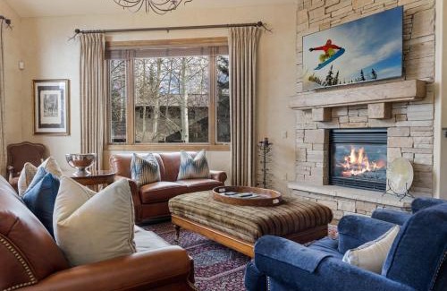 Edwards House | 115 Aspen Ridge