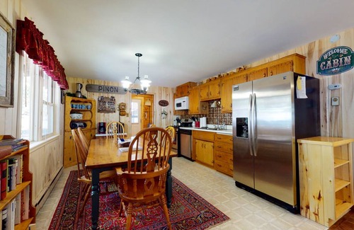 Ponderosa Pines Cabin | 116 m² Cabin ∙ 3 bedrooms ∙ 10 guests