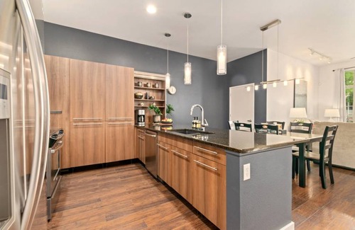 Old Town North Condo | 119 m² Condo ∙ 2 bedrooms ∙ 4 guests