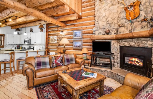 Intermountain House | 121 m² House ∙ 2 bedrooms ∙ 4 guests