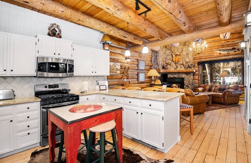 Intermountain House | 121 m² House ∙ 2 bedrooms ∙ 4 guests