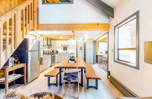 Baldy Mountain House | 122 m² Maisonette ∙ 3 bedrooms ∙ 8 guests