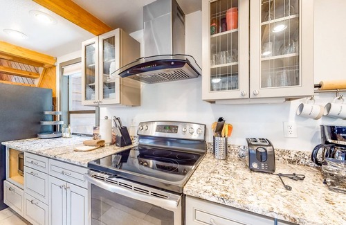 Baldy Mountain House | 122 m² Maisonette ∙ 3 bedrooms ∙ 8 guests