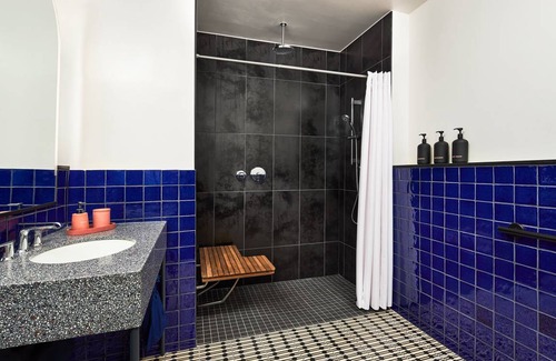 Cole Hotel | 125 m² Hotel ∙ 1 bedroom ∙ 2 guests