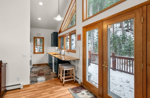 Downieville-Lawson-Dumont House | 130 m² House ∙ 2 bedrooms ∙ 4 guests
