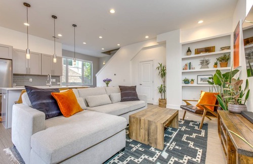 Jefferson Park Apartment | 132 m² Apartment ∙ 2 bedrooms ∙ 4 guests