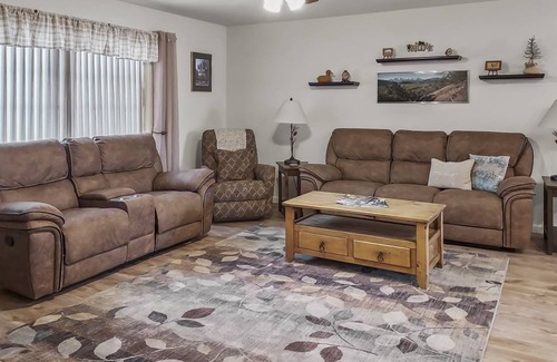 Montrose House | 134 m² House ∙ 3 bedrooms ∙ 6 guests