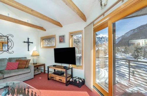 Telluride Condo | 137 m² Condo ∙ 2 bedrooms ∙ 8 guests