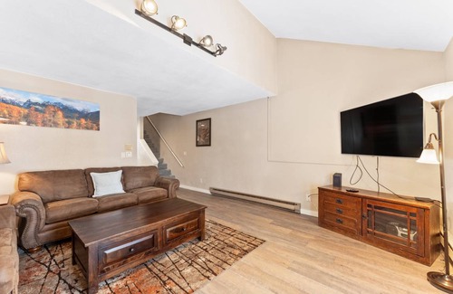 Baldy Mountain House | 138 m² House ∙ 3 bedrooms ∙ 8 guests