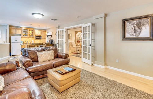 Colorado Springs Apartment | 139 m² Apartment ∙ 2 bedrooms ∙ 4 guests