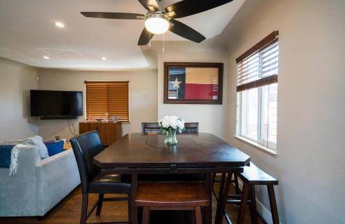 West Colfax House | 139 m² House ∙ 1 bedroom ∙ 7 guests