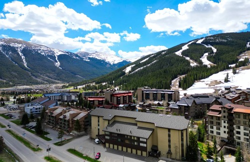 Copper Mountain Village Condo | 149 m² Condo ∙ 3 bedrooms ∙ 10 guests