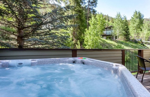 Intermountain Condo | 151 m² Condo ∙ 3 bedrooms ∙ 8 guests