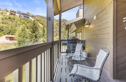 Steamboat Springs Condo | 153 m² Condo ∙ 3 bedrooms ∙ 8 guests