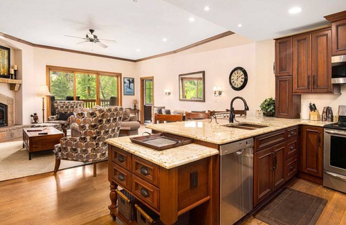 Beaver Creek Condo | 153 m² Condo ∙ 3 bedrooms ∙ 9 guests
