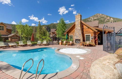Keystone House | 153 m² House ∙ 3 bedrooms ∙ 8 guests