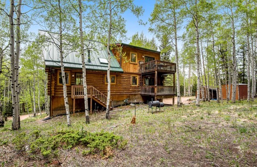 Divide House | 155 m² House ∙ 3 bedrooms ∙ 12 guests