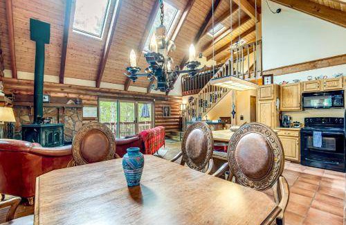 Divide House | 155 m² House ∙ 3 bedrooms ∙ 12 guests