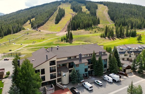 East Village at Copper Condo | 167 m² Condo ∙ 4 bedrooms ∙ 12 guests