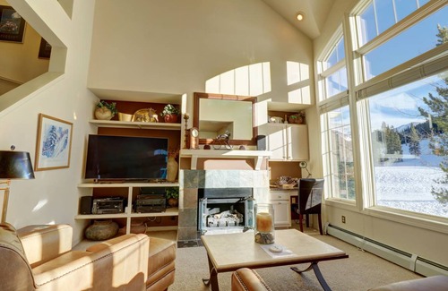 East Village at Copper House | 168 m² House ∙ 4 bedrooms ∙ 10 guests