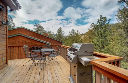 Aspen Brook Ski Chalet | 169 m² Chalet ∙ 4 bedrooms ∙ 8 guests