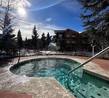 Old Town Condo | 177 m² Condo ∙ 3 bedrooms ∙ 8 guests