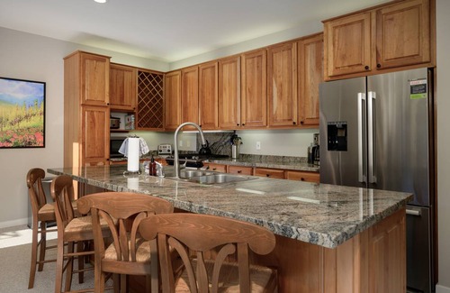 Old Town Condo | 177 m² Condo ∙ 3 bedrooms ∙ 8 guests