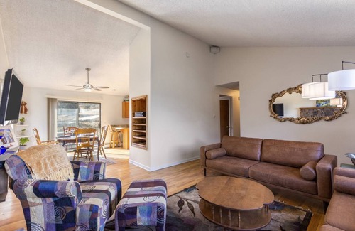Carriage Hills House | 177 m² House ∙ 3 bedrooms ∙ 8 guests