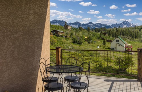 Elk Meadows House | 177 m² House ∙ 3 bedrooms ∙ 6 guests
