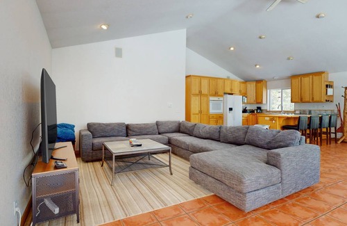 Valley of the Sun House | 179 m² House ∙ 3 bedrooms ∙ 6 guests